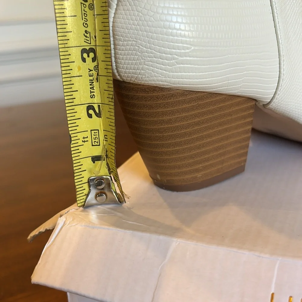 Lulu x Matisse white boots sz 7.5 - Picture 4 of 6